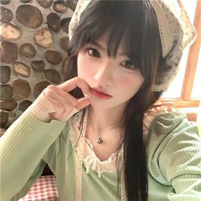 怪笑少女